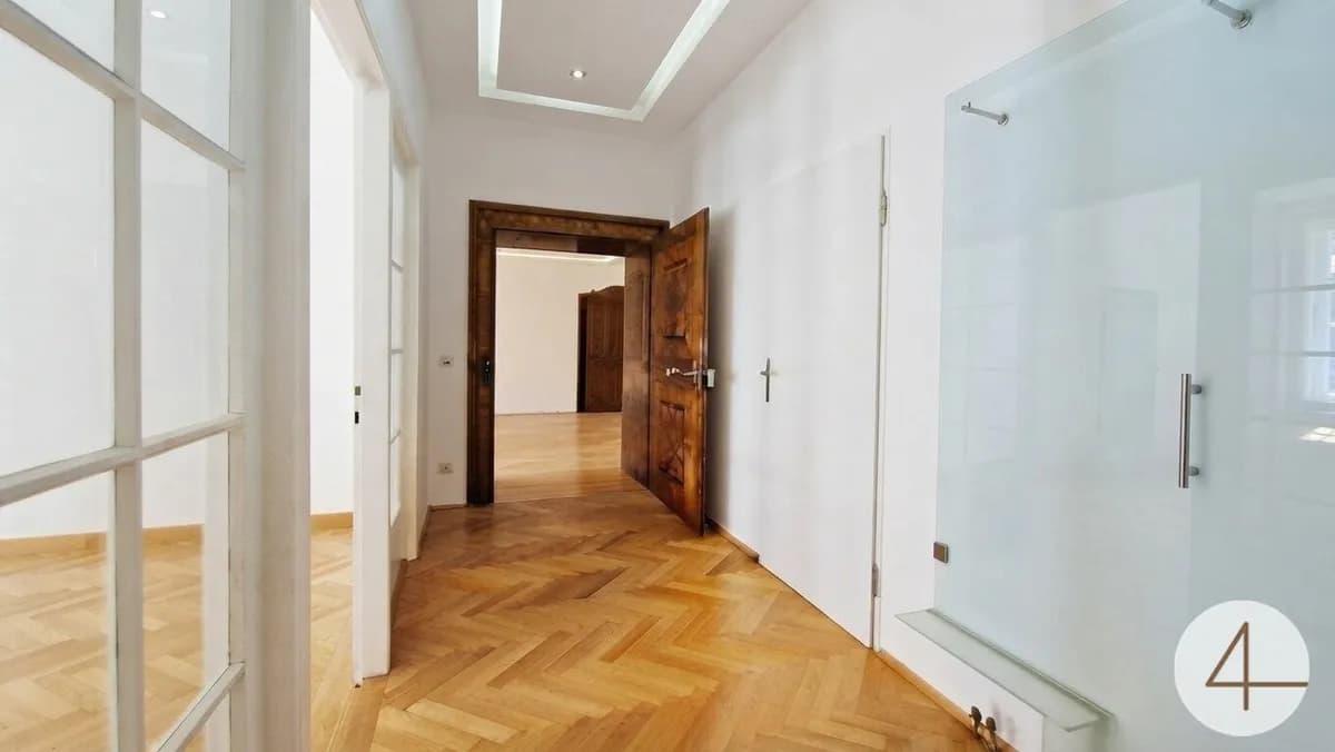 Helle Büro/Kanzleifläche mit flexibler Nutzungsmöglichkeit