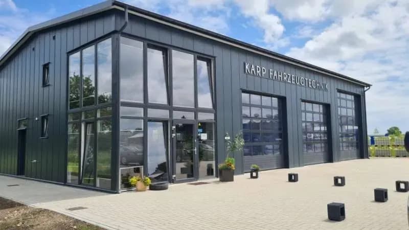 DELTACON Stahlhalle Büro Werkstatt 12 x 20 x 5,3/ 6,20 m / Gewährleistung 5 Jahre ! - Bild 1