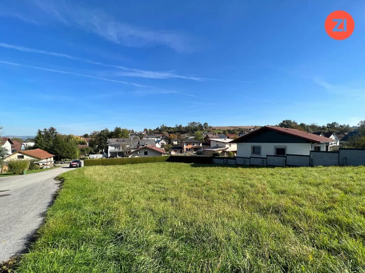 Schönes Baugrundstück in ruhiger Lage in Strassham - Nur 20 Minuten von Linz - ohne BAUZWANG - Bild 1