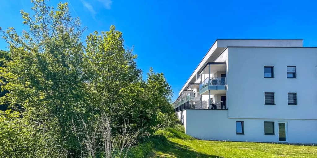 Obernberg am Inn: Perfekte Start - Single Wohnung
mit großen Balkon & Tiefgaragenplatz! - Bild 1