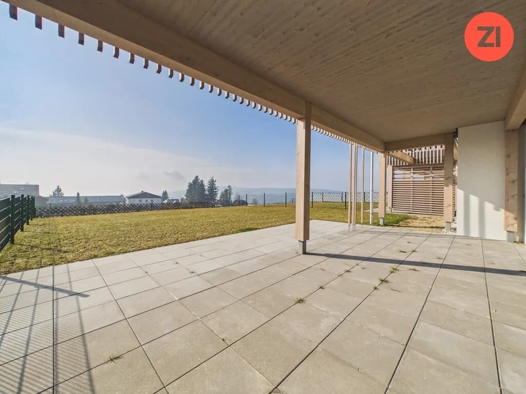 *Über der Nebelgrenze* 4- Zimmer Anlegerwohnung mit Terrasse und Garten - Bild 1