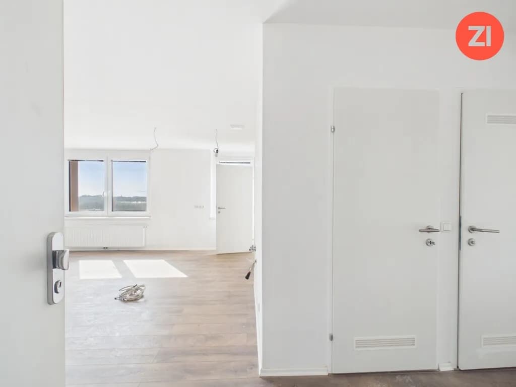 Generalsanierte Wohnung in Bahnhofsnähe mit Top-Anbindung und Außenstellplätzen - Bild 1