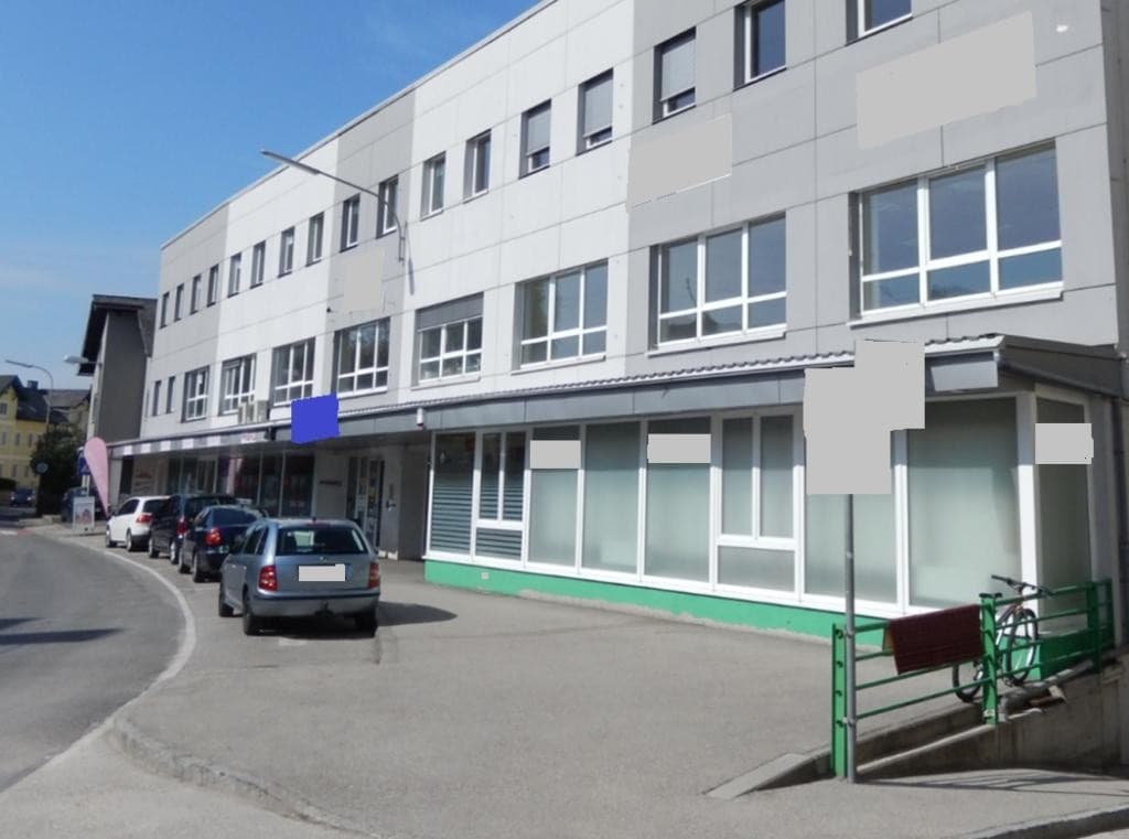 Vermietetes BĂŒro- und GeschĂ€ftsgebĂ€ude zu verkaufen! VĂCKLA CITY Gute Rendite