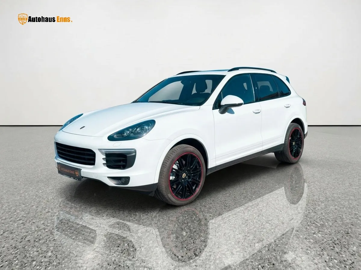 PORSCHE Panorama / Luftfederung / Sport Chrono / Sitzlüftung / 21" Zoll