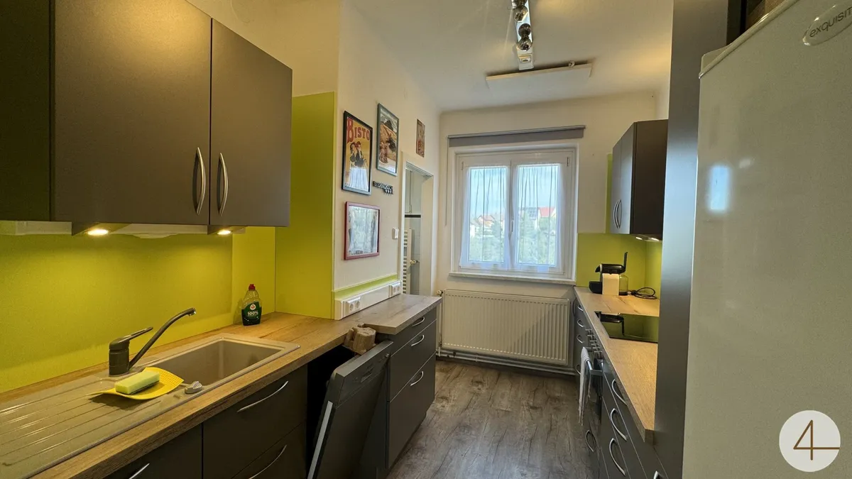 Hochwertig ausgestattete Wohnung mit Terrasse -  provisionsfrei!
